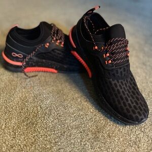 NFINITY women’s Black and Orange Sneakers size 8
